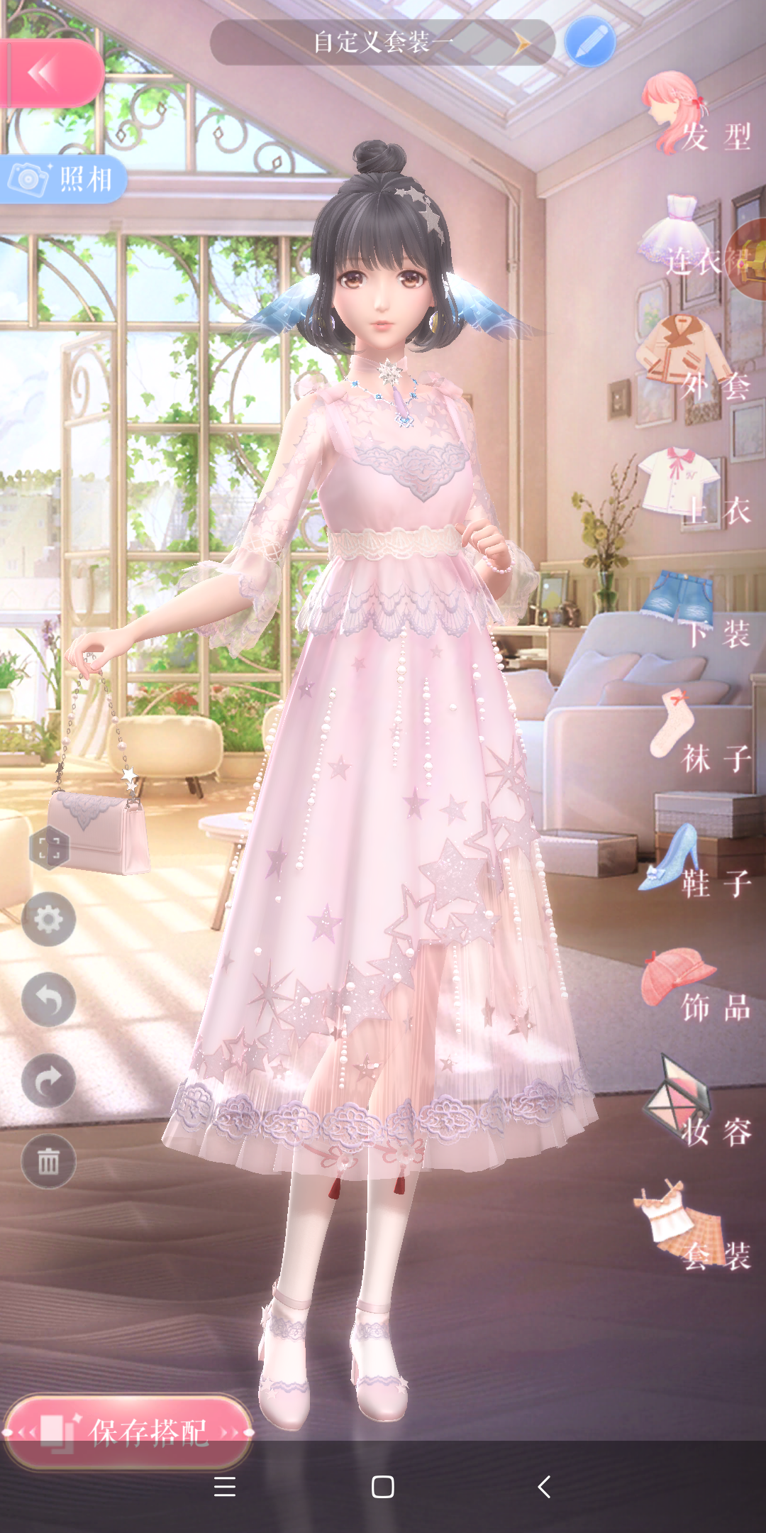 画面太美了，里面的衣服非常漂亮