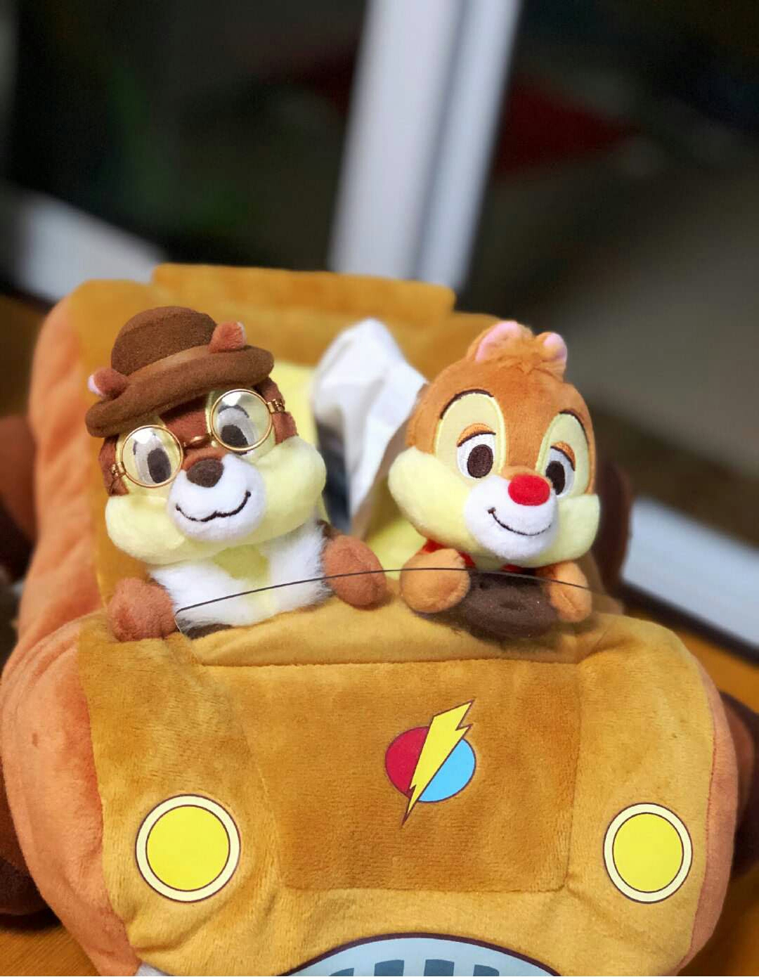 宝贝们带上眼镜是什么样子呢
