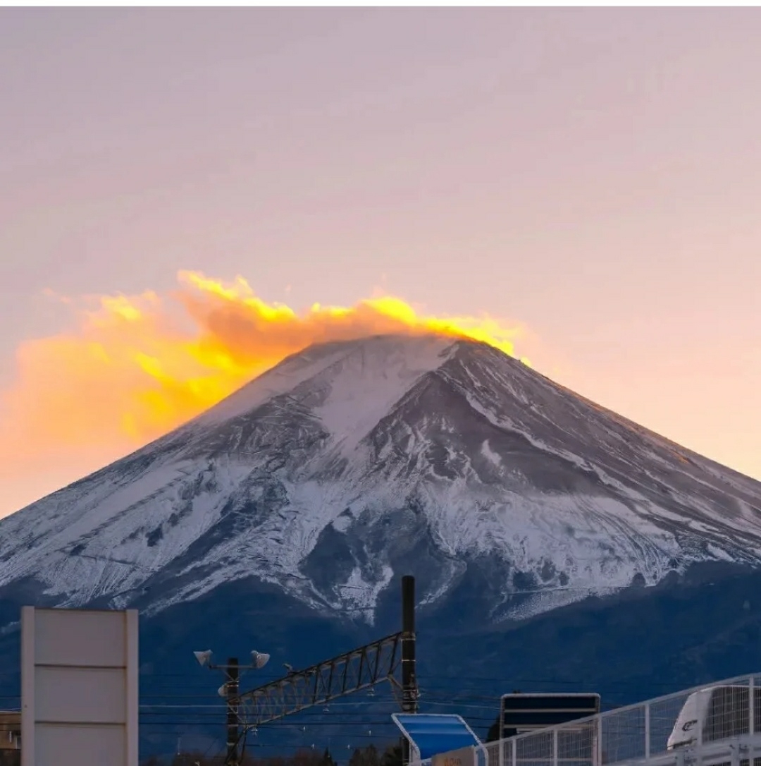 富士山背景图 小米游戏中心