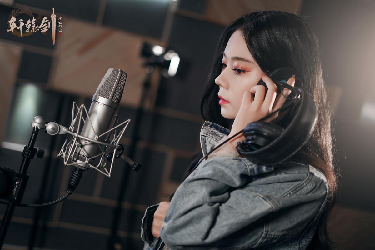 张紫宁献声迎新春，《轩辕剑龙舞云山》梨园会主题曲《戏春令》首发！