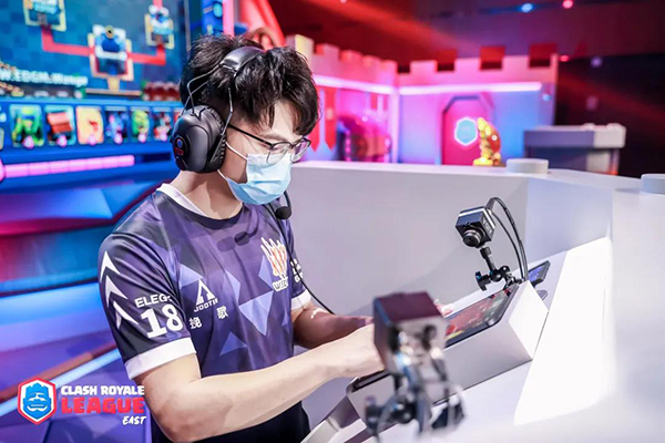 新王加冕！FAV横扫W.EDGM豪取东方赛区首冠