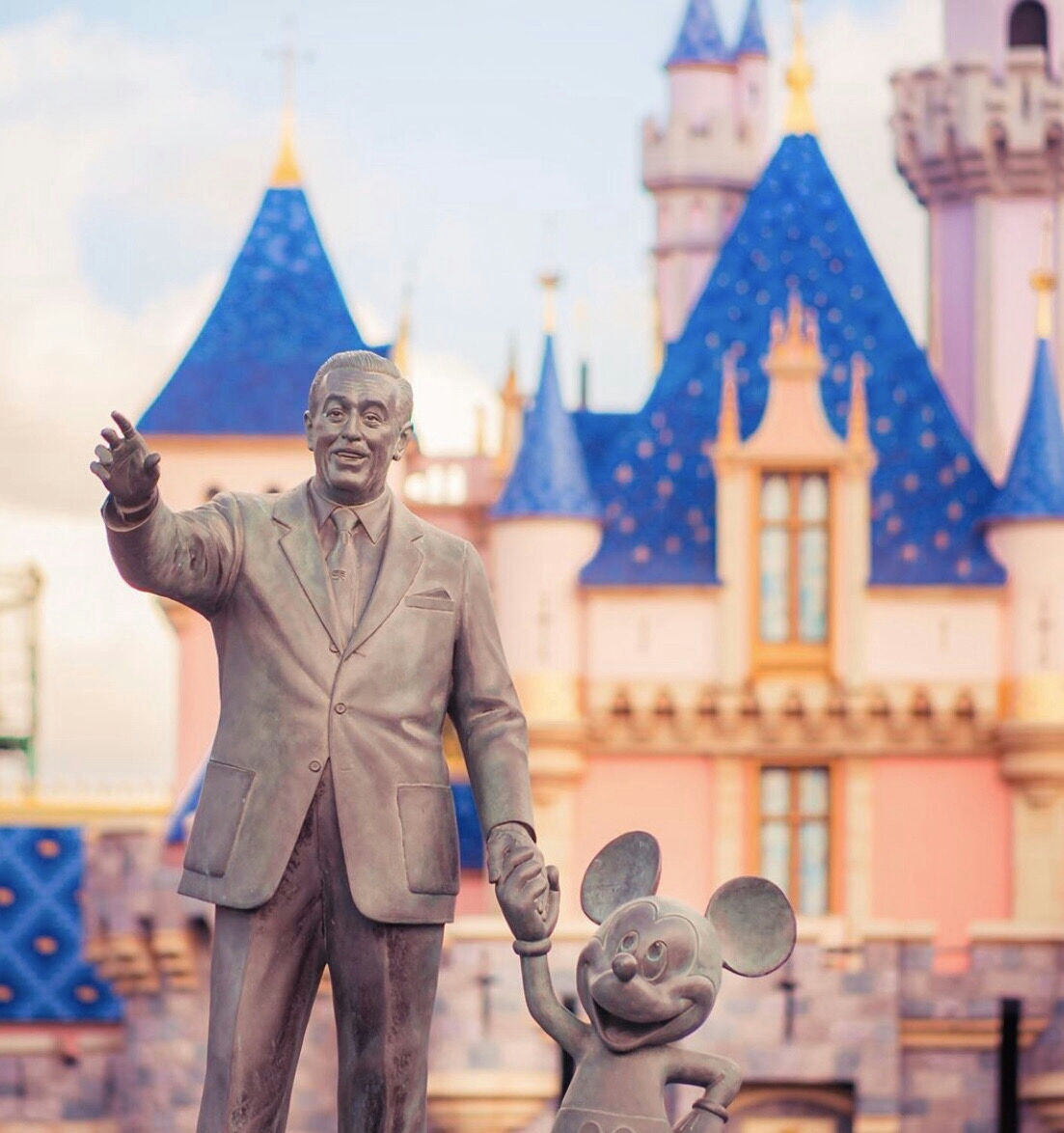 Disney lança pacote para conhecer seus 12 parques temáticos ao redor do ...