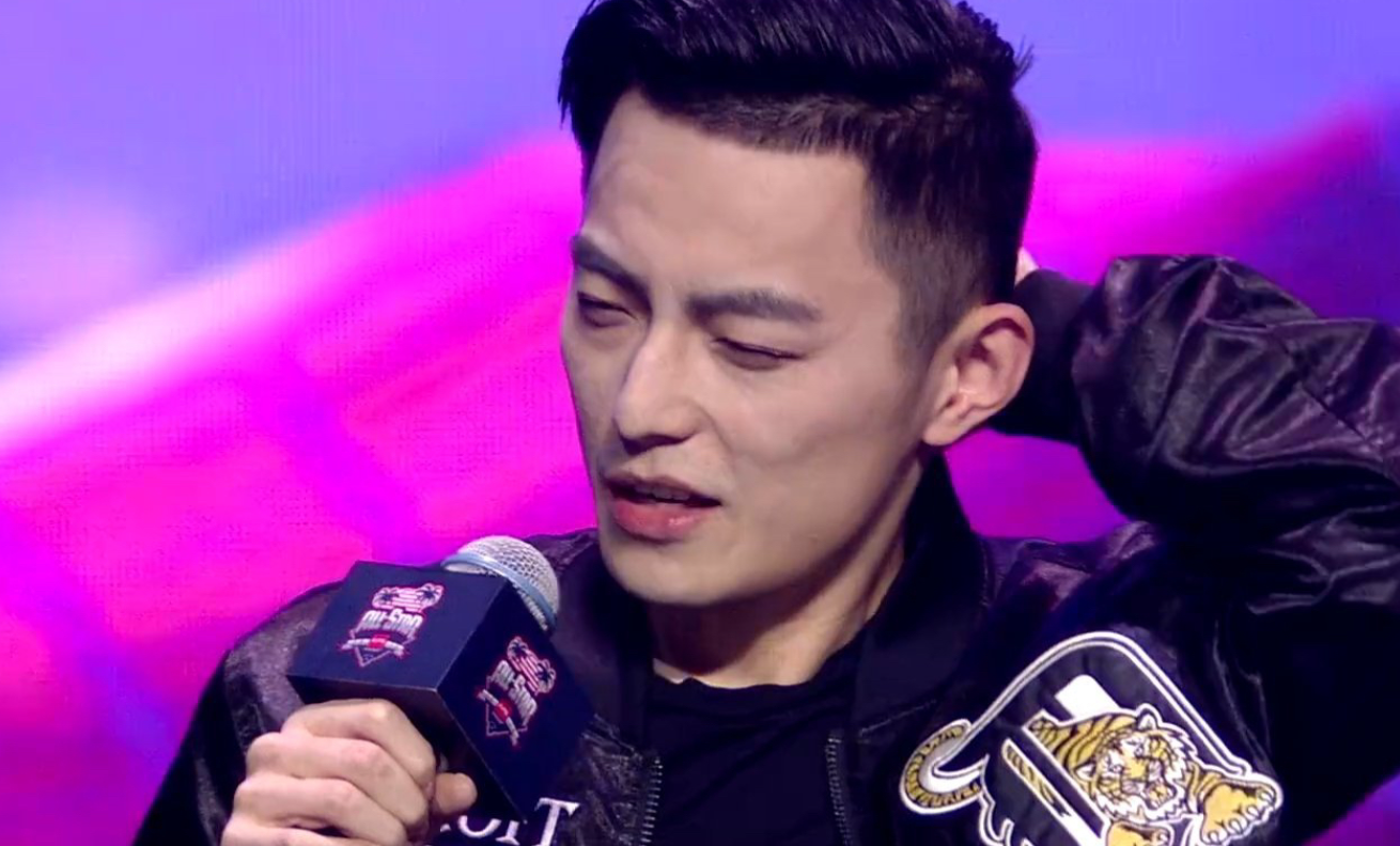 智勋你们不要再玩智勋的身高梗了千万不要玩身高梗啦